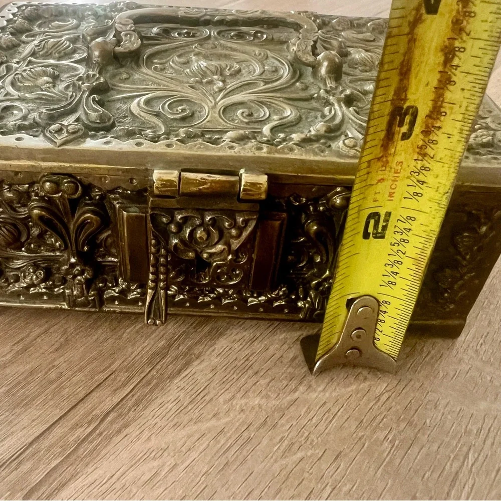 Rare Antique Belgique Art Nouveau Repousse‎ Flower Brass Jewelry Casket Box